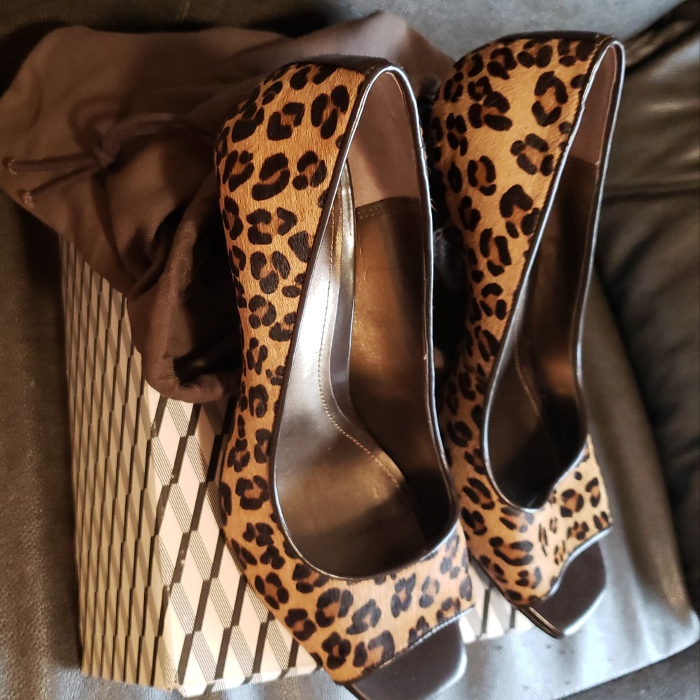 shoes - Picture 2 of 5